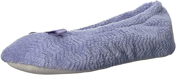 10 Best Slippers For Elderly Ladies Reviews | Shoes For Elders From 2021