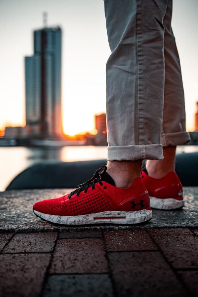 15 Best Athletic Shoes For Lower Back Pain In 2023